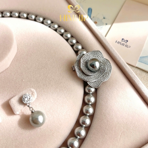 Set Trang Sức HimHip Vòng Cổ Tinh Thể Ngọc Trai 8li Sang Trọng 40cm, Khuyên Tai Ngắn Tinh Thể Ngọc Trai 0.9x2.2cm, Cài Áo Hoa Hồng Xoắn Nụ Giả Trai 2.8cm Kèm Túi Hộp Thiệp -121