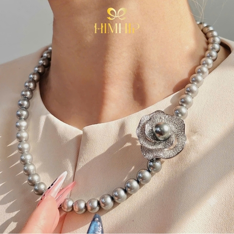 Set Trang Sức HimHip Vòng Cổ Tinh Thể Ngọc Trai 8li Sang Trọng 40cm, Khuyên Tai Ngắn Tinh Thể Ngọc Trai 0.9x2.2cm, Cài Áo Hoa Hồng Xoắn Nụ Giả Trai 2.8cm Kèm Túi Hộp Thiệp -121