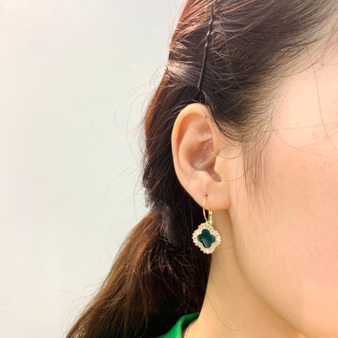 Khuyên Tai Ngắn HimHip Hoa 4 Cánh Viền Vàng Sang Trọng HKCC Đính Phale
