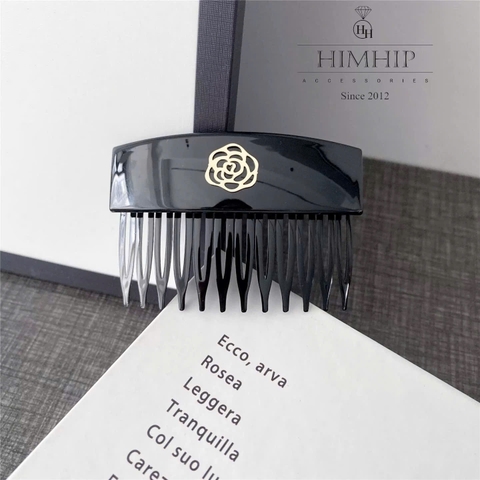 Xước HimhHip Composite Mặt Viền Hoa Hồng Thanh Lịch 12 Răng 5*7cm