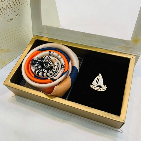 Set Quà HimHip 20/11 Khăn Lụa Cao Cấp 85*85cm & Cài Áo Kèm Túi Hộp Thiệp - 1111