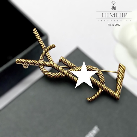 Trâm, Ghim Cài Áo HimHip Hình Chữ YSL Sang Trọng HKCC 3*7cm