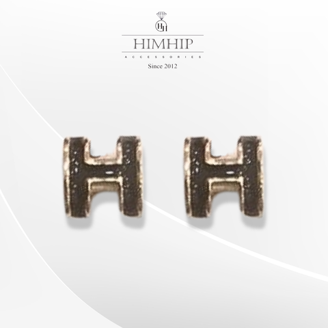 Khuyên Tai Nụ HimHip Chữ H Viền Vàng Sang Trọng Titan 0.7cm