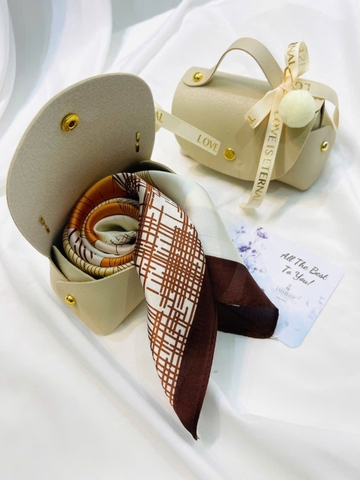 Set Quà Valentine 8/3 HimHip Khăn Lụa Vuông 70*70 Kèm Túi Thiệp - 91