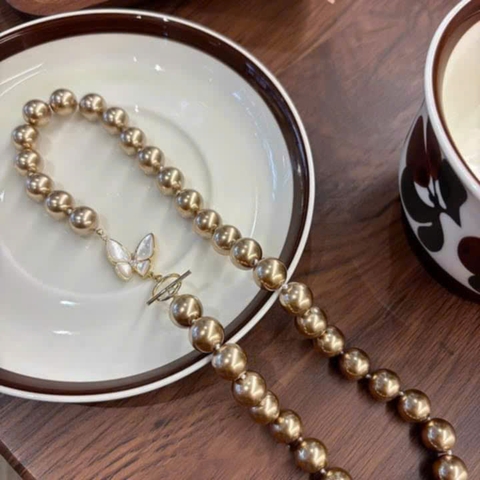 Vòng Cổ HimHip Tinh Thể Ngọc Trai Mặt Khóa Bướm Nhỏ Sang Trọng 44.5cm