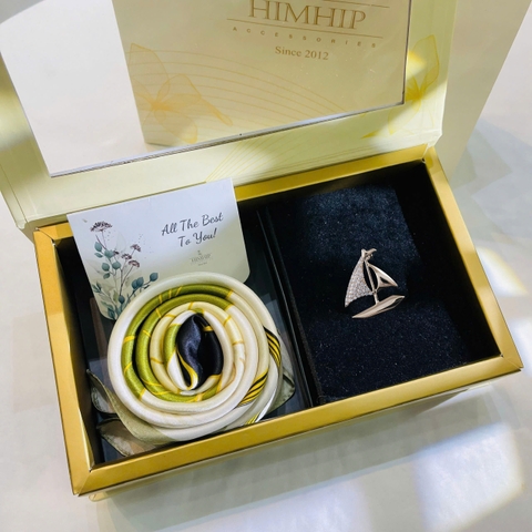 Set Quà HimHip 20/11 Khăn Lụa Cao Cấp 65*65cm & Cài Áo Kèm Túi Hộp Thiệp - 1114