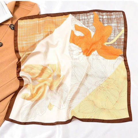 Set Quà Valentine 8/3 HimHip Khăn Lụa Vuông 70*70 Kèm Túi Thiệp - 91