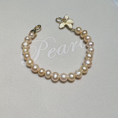 Vòng Tay HimHip Trai Thật Khóa Mặt Hoa 4 Cánh Nhụy Phale Sang Trọng 18cm