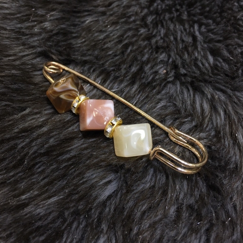 Trâm, Ghim Cài Kim Băng HimHip 3 Viên Đá Nhiều Màu Sang Trọng HKCC Đính Phale 2x7cm