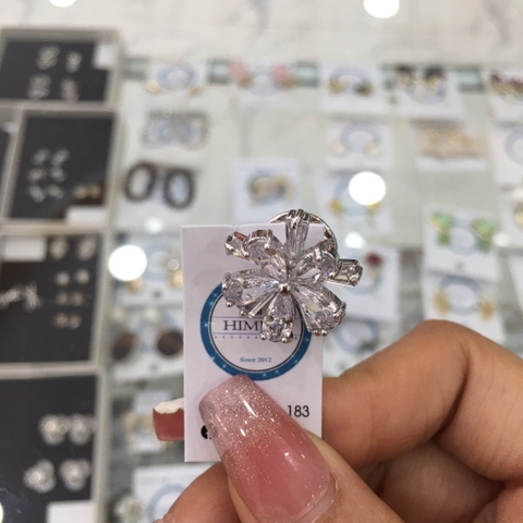 [Noel] Pin Cài Áo HimHip Hoa Tuyết Sang Trọng HKCC Đính Phale 2x2cm