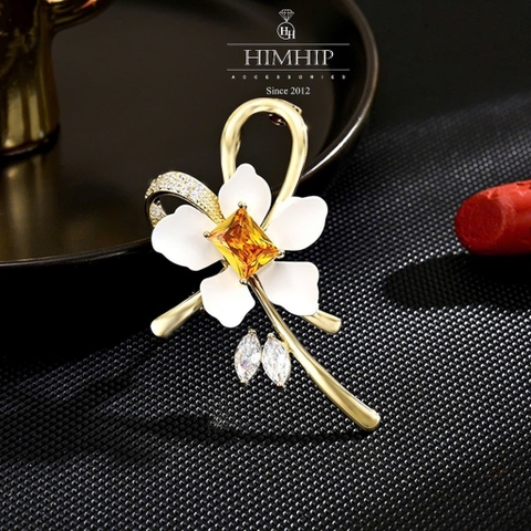 Trâm, Ghim Cài Áo HimHip Hoa Thủy Tiên 5 Cánh Quý Phái HKCC Đính Phale 3*6cm