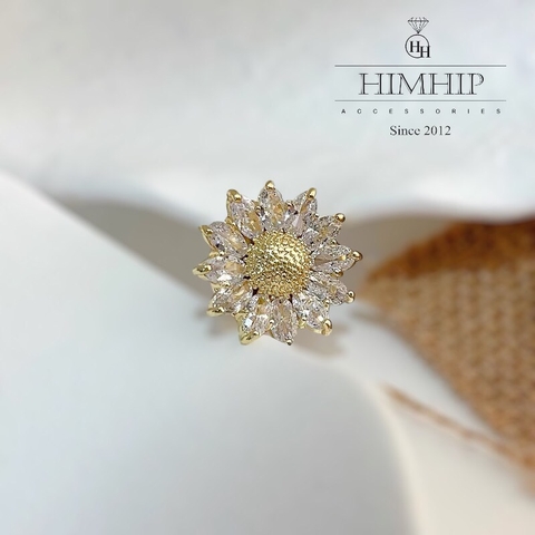 Pin Cài Tự Hít HimHip Hoa Hướng Dương Vàng Sang Trọng HKCC Đính Phale 1.5x1.5cm