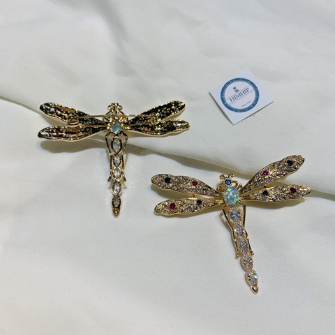 Trâm, Ghim Cài Áo HimHip Chuồn Chuồn Cánh Đá Nhiều Màu Lấp Lánh HKCC Đính Phale 5*6cm