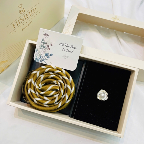 Set Quà HimHip Khăn Lụa Vuông 70*70cm & Cài Áo Kèm Túi Hộp Thiệp - 1134