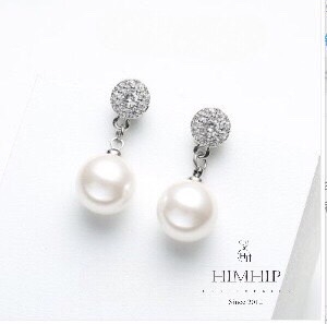 Khuyên Tai Ngắn HimHip Dáng Thả Sang Trọng HKCC Đính Phale, Tinh Thể Ngọc Trai 0.9x2.2cm