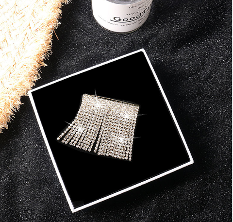 Trâm, Ghim Cài Áo HimHip Tua Rua Trắng Sang Trọng HKCC Đính Phale 4,5*5,6cm