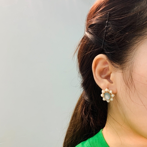 Khuyên Tai Ngắn HimHip Mặt Hoa Sang Trọng HKCC Đính Đá Phale, Ngọc Trai 2.1x1.9cm