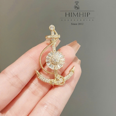 Trâm, Ghim Cài Áo HimHip HKCC Mỏ Neo Tàu Phối Đá Phale 4.5*2.8cm nam nữ