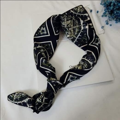 Khăn lụa vuông 70*70cm