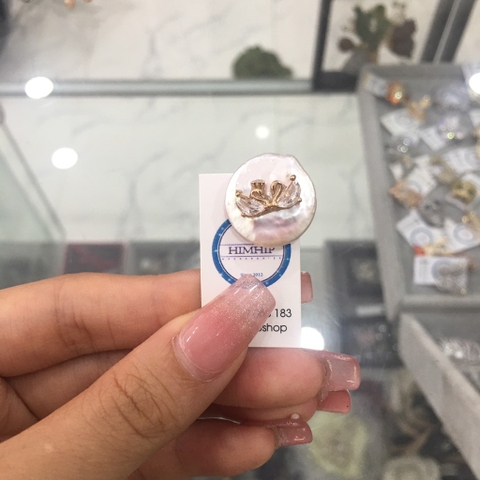 Pin Cài Áo HimHip Đôi Thiên Nga Khảm Trai Sang Trọng HKCC Đính Phale 2cm