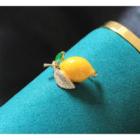 Set Quà Tặng Khăn Lụa Vuông Khổ 50 Kèm Cài Áo - 22 (giá đã bao gồm túi hộp, không kèm thiệp)