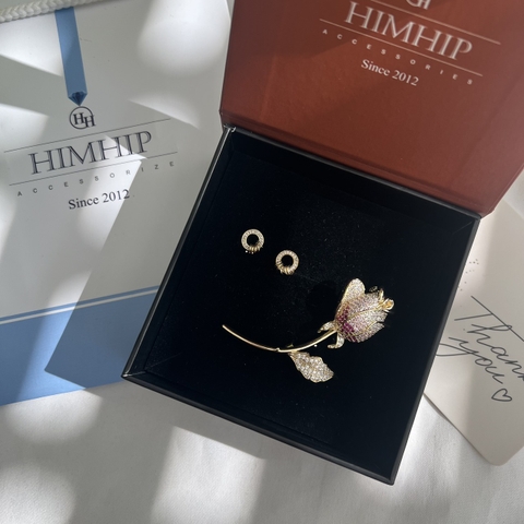 Set Khuyên Tai Kèm Cài Áo - 100 (Combo đã bao gồm túi hộp thiệp)