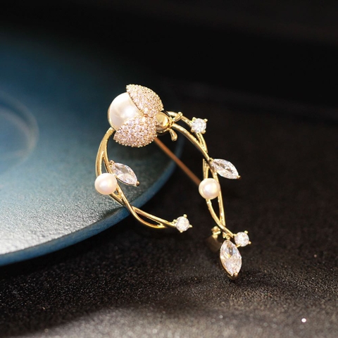 Trâm, Ghim Cài Áo HimHip Bọ Nhỏ Và Cành Xuân Sang Trọng HKCC Đính Phale 4cm