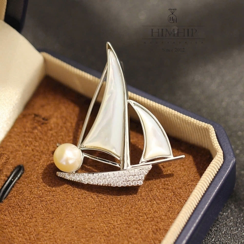Trâm, Ghim Cài Áo HimHip HKCC Thuyền Buồm Khảm Trai Phối Trai Thật Cao Cấp 4*4.5cm nam nữ
