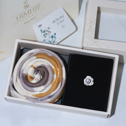 Set Quà HimHip Khăn Lụa Vuông 90*90cm & Cài Áo Kèm Túi Hộp Thiệp - 1157