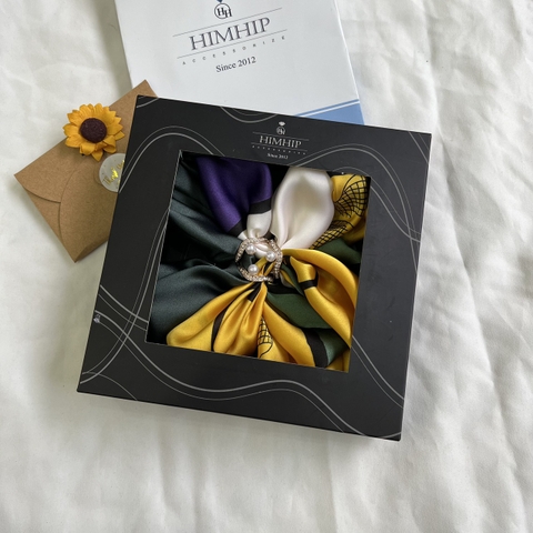 Set Quà Tặng Khăn Lụa Vuông Khổ 70 Kèm Cài Khăn - 279 (Combo đã bao gồm túi hộp thiệp)