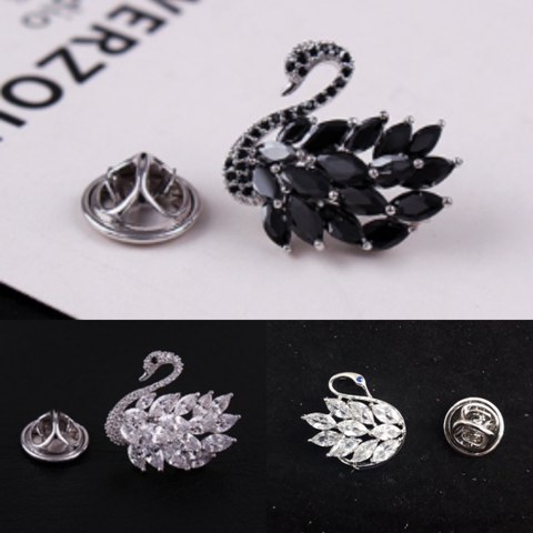 Pin Cài Áo HimHip Thiên Nga Đen Trắng Thanh Lịch HKCC Đính Phale 2*2,5cm