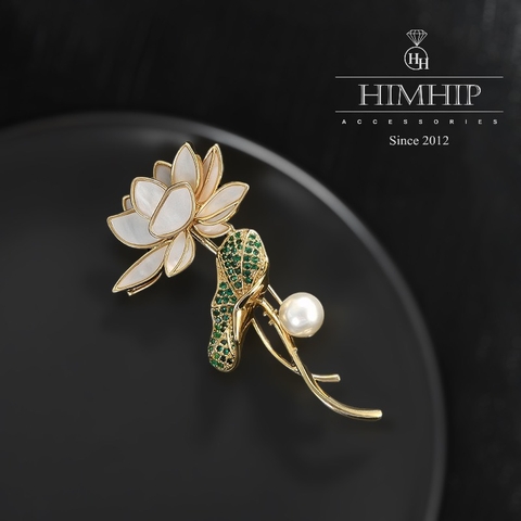 Trâm, Ghim Cài Áo HimHip Hoa Sen Duyên Dáng HKCC Đính Trai 6*3cm HPBD