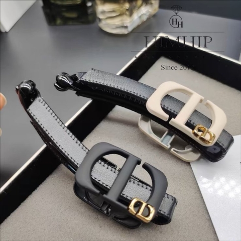 Kẹp Móc Dọc HimHip Composite Gắn Logo Chữ CD Thanh Lịch 10x2.5cm - Đen