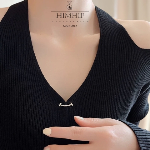Trâm, Ghim Cài Xiên HimHip Mặt Cười Sang Trọng HKCC Đính Phale 0.5x2.3cm