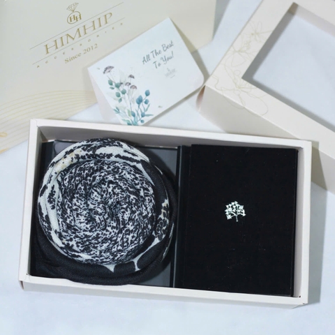 Set Quà HimHip Khăn Lụa Vuông 90*90cm & Cài Áo Kèm Túi Hộp Thiệp - 1158