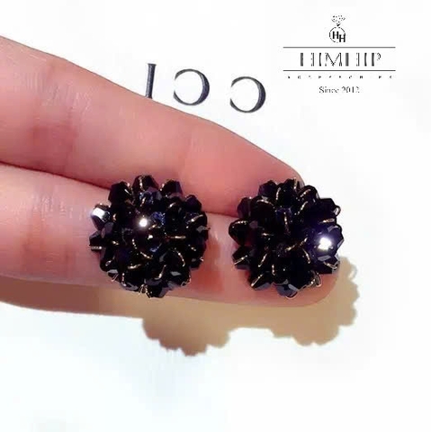 Khuyên Tai Nụ HimHip HKCC Hạt Đá Đen Phối Chùm Sang Trọng 1.6cm