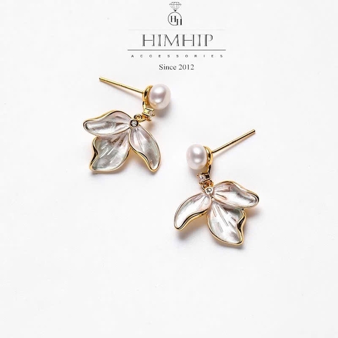 Khuyên Tai Ngắn HimHip Mặt Hoa 3 Cánh Thanh Lịch HKCC Đính Phale, Ngọc Trai Thật 2.8cm