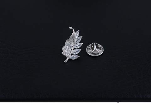 Pin Cài Áo HimHip Chiếc Lá Thanh Lịch HKCC Đính Phale 1x2cm