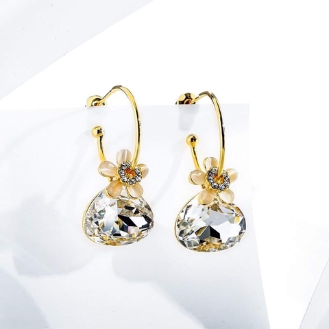 Khuyên Tai Ngắn HimHip Hoa 5 Cánh Sang Trọng HKCC Đính Phale1.5x2cm