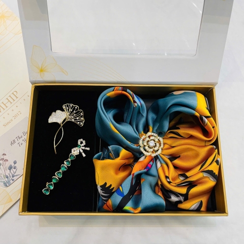 Set Quà HimHip Khăn Lụa Vuông 70x70cm & Cài Khăn, Cài Áo, Kẹp Tóc Kèm Túi Hộp Thiệp - 633