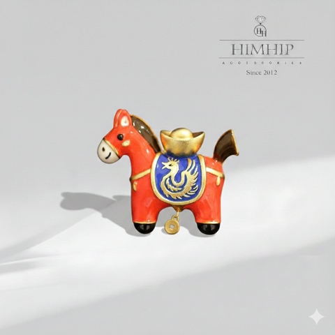 Trâm, Ghim Cài Áo HimHip HKCC Ngựa Tết Tài Lộc 3.5*4cm