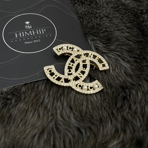 Trâm, Ghim Cài Áo HimHip Chữ X Vàng Lồng Chữ Sang Trọng HKCC Mix Trai 4x5cm