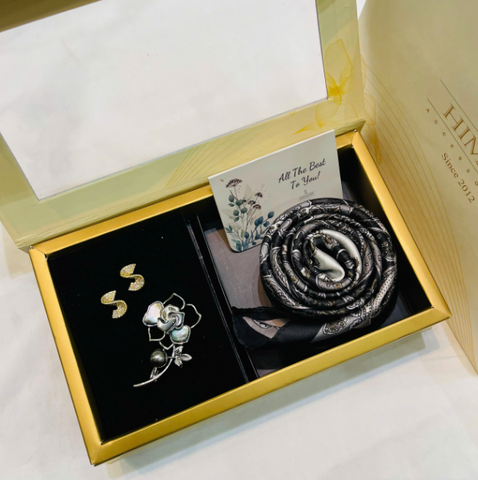 Set Quà HimHip Khăn Lụa Vuông 70x70cm & Cài Áo, Khuyên Tai Kèm Túi Hộp Thiệp - 584