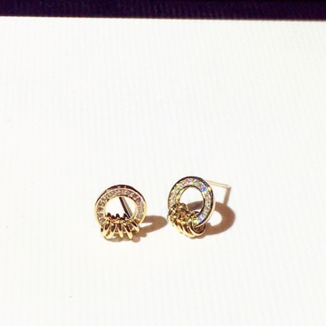 Khuyên Tai Nụ HimHip Dáng Tròn Vòng Tròn Nhỏ Thanh Lịch HKCC Đính Phale 0.8x1cm