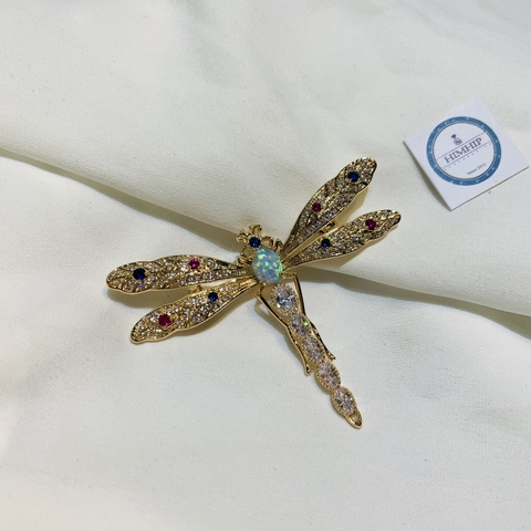 Trâm, Ghim Cài Áo HimHip Chuồn Chuồn Cánh Đá Nhiều Màu Lấp Lánh HKCC Đính Phale 5*6cm