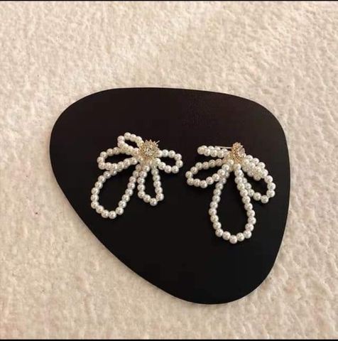 Khuyên Tai Bản To HimHip Hình Nơ Quý Phái HKCC Mix Hạt Giả Trai 4.8cm