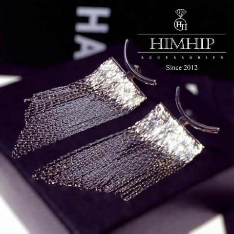 Khuyên Tai Bản To HimHip Mặt Móc C Phối Tua Rua Sang Trọng HKCC 2.1x6cm