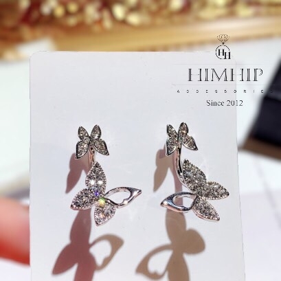 Khuyên Tai Ngắn HimHip Đôi Bướm Trắng Nhẹ Nhàng HKCC Đính Phale 2.5x1.5cm