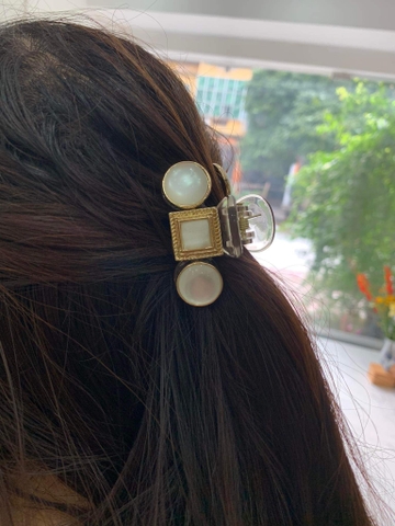 Kẹp Càng Cua HimHip Composite Mặt Đá Viền Vàng Thanh Lịch 8 Răng 5cm