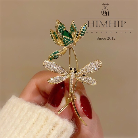 Trâm, Ghim Cài Áo HimHip Hoa Sen Kết Hợp Chuồn Chuồn Sang Trọng HKCC Đính Phale 5,3*3cm HPBD